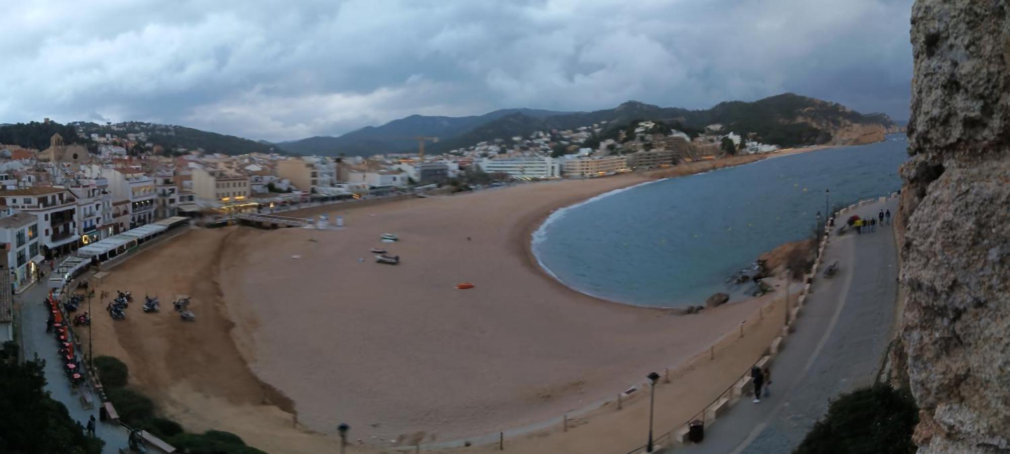Con Grandes Vistas Y Mucha Tranquilidad Apartamento Gerona
